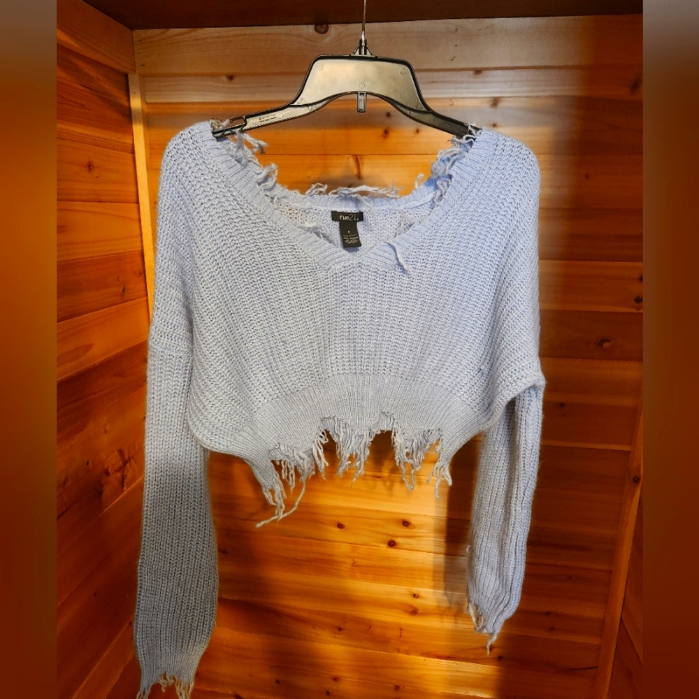 Rue21 SM crop sweater